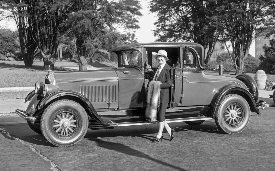 Paige Model 6-45 Landau Coupe '1927